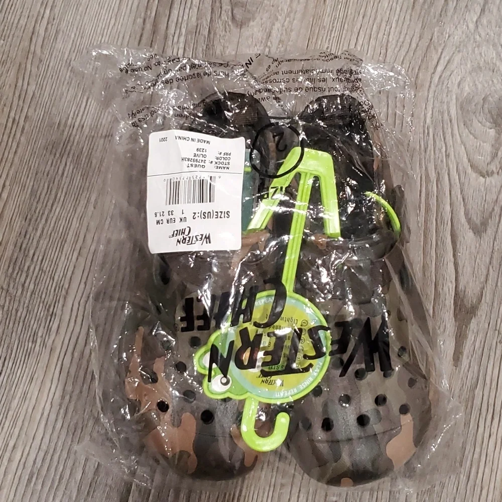 Western Chief Quest Kids Camo Water Shies Size 2